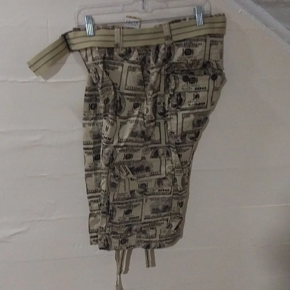 COOGI Tan Graphic Cargo Shorts
